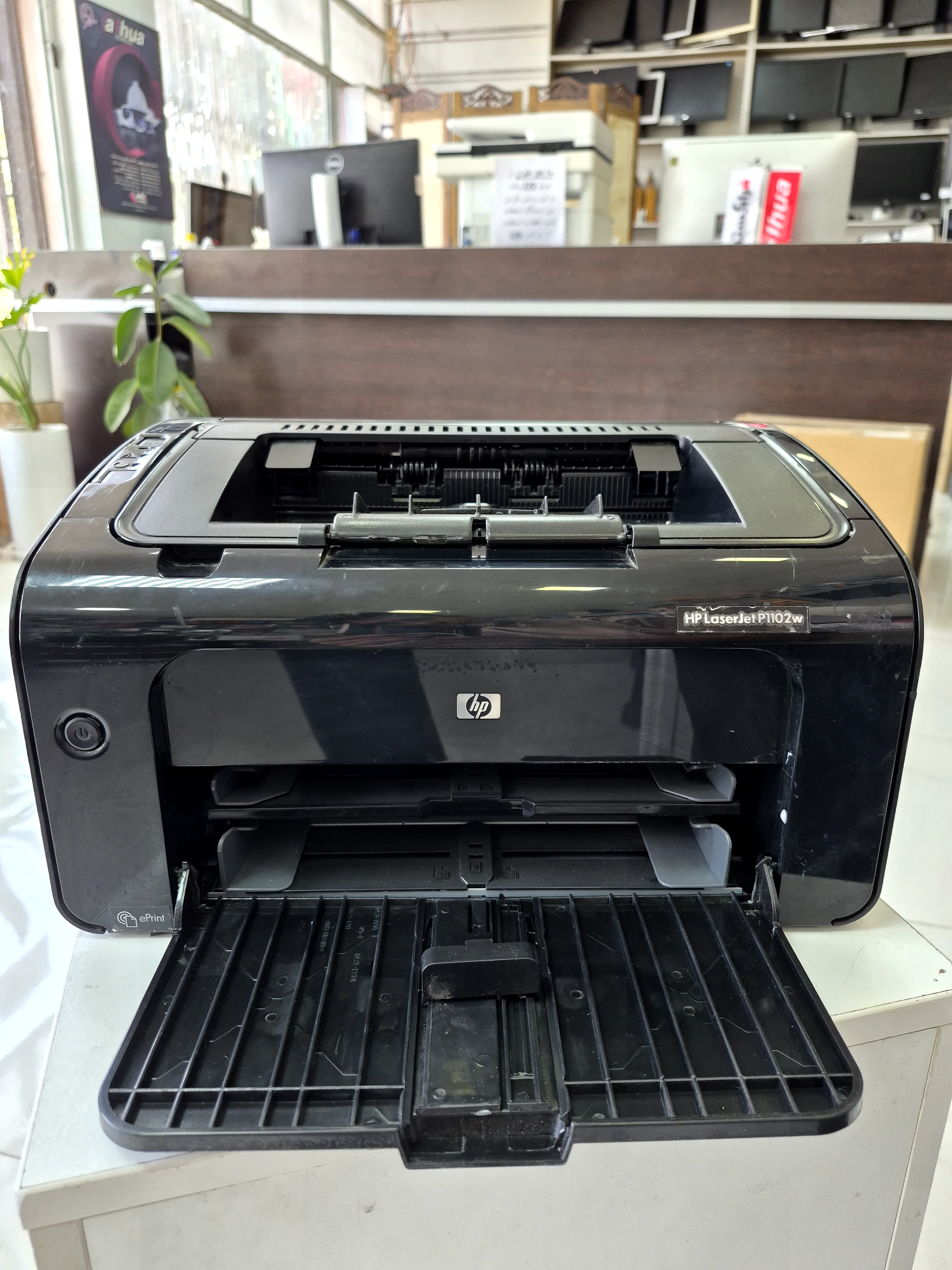 زاویه دیگر پرینتر استوک لیزری اچ پی مدل P1102W