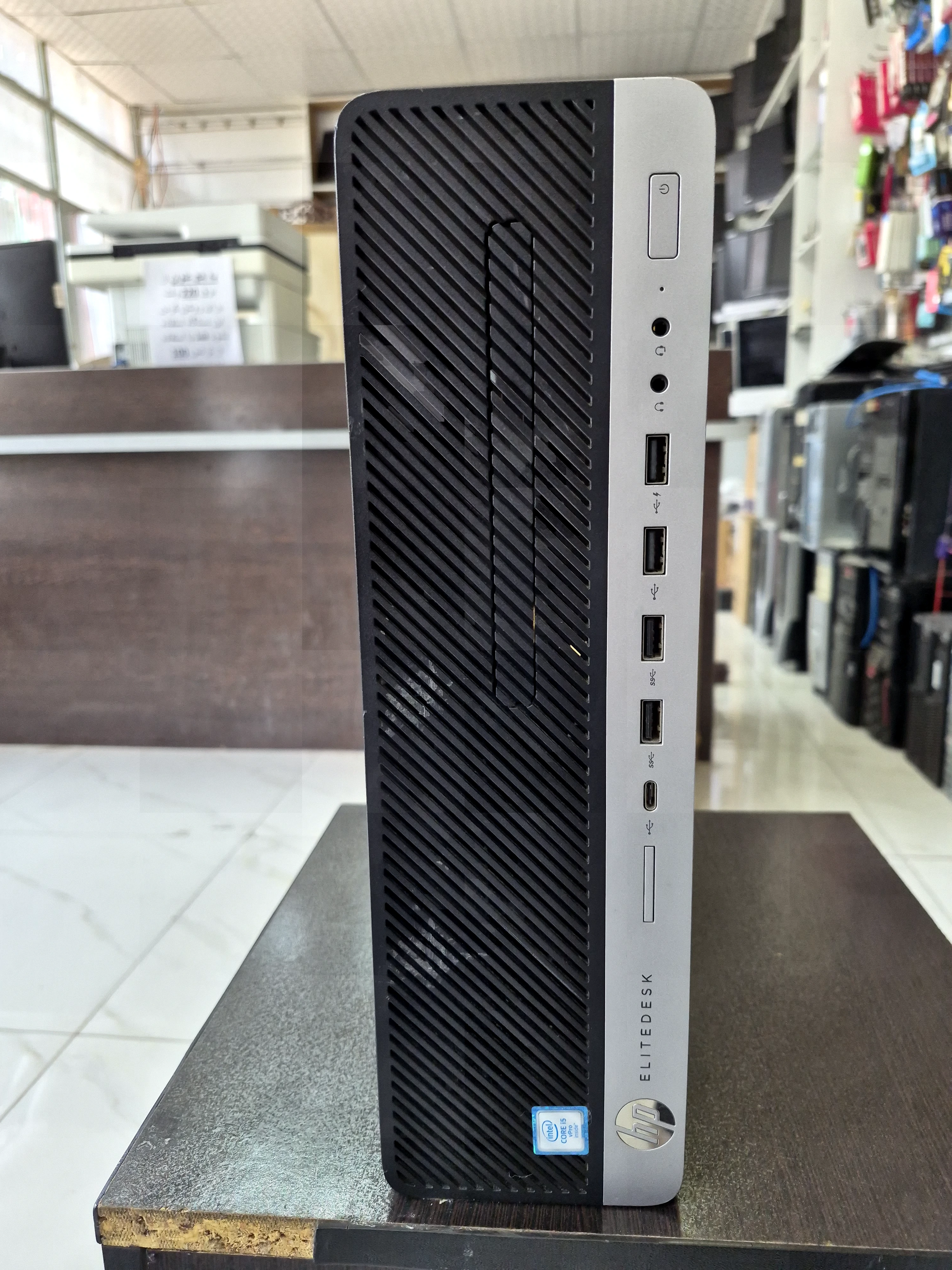 زاویه دیگر مینی کیس اچ پی مدل HP EliteDesk 800 G3 Core i5 6500