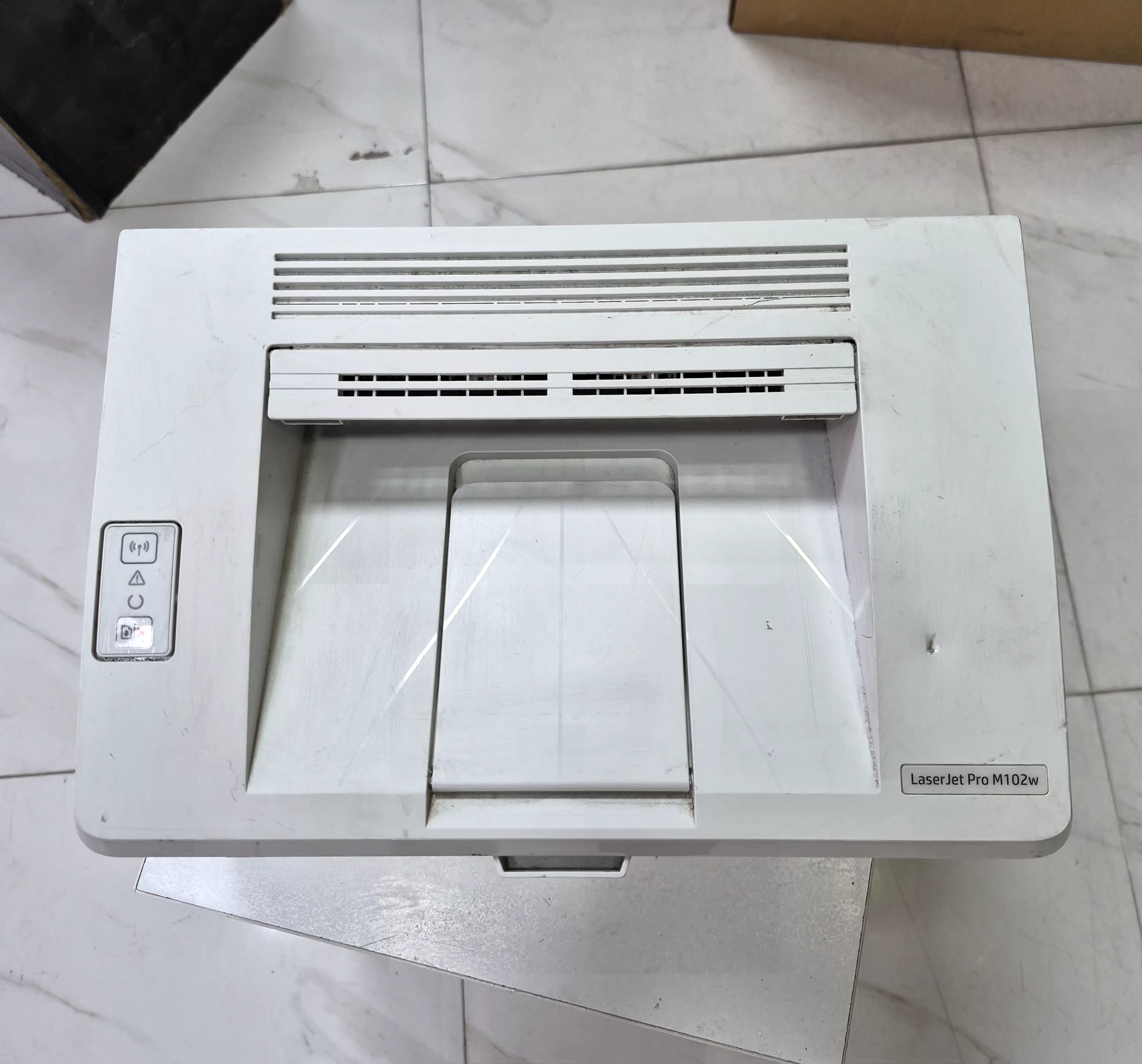 زاویه دیگر پرینتر استوک اچ پی مدل HP LaserJet Pro M102W